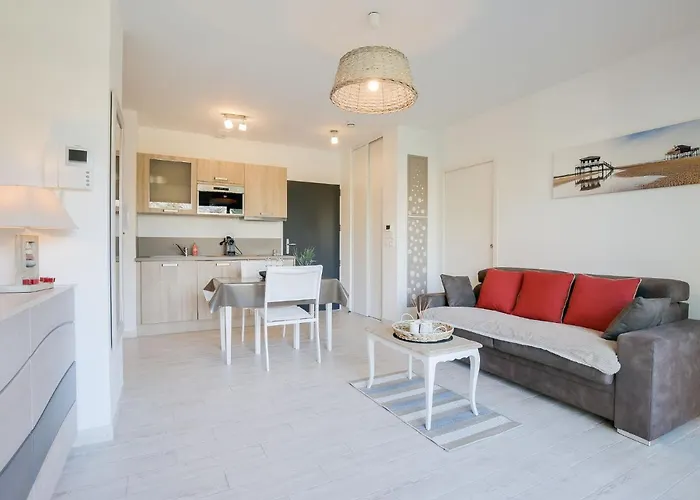 Apartment Les Jardins D'eyrac-2 By Interhome