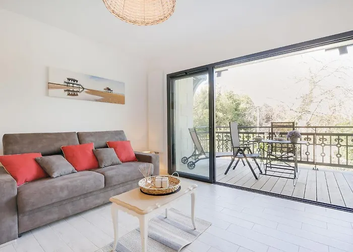 Les Jardins D'eyrac-2 By Interhome